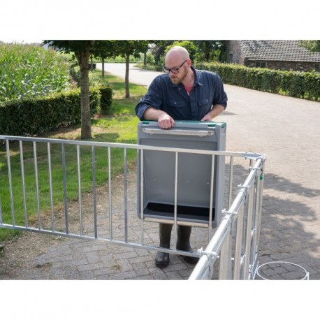 Automatické krmítko AdLibFeeder pro telata