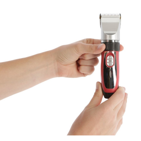 Strojek stříhací SONIC, bateriový, pro detailní stříhání